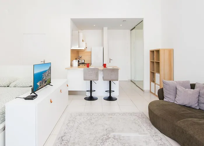 Studio Proche Monaco